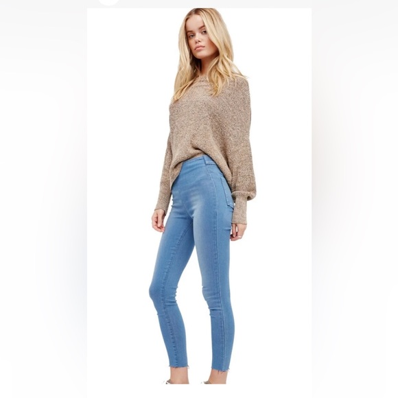 Free People SZ 27Skinny Slim Leg Denim Leggings Stretch Jeans Mid Rise Raw Hem - Picture 5 of 13